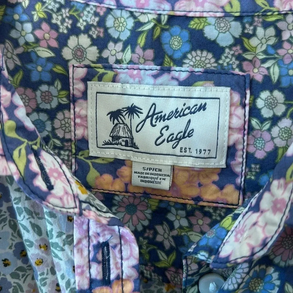 American Eagle Womens 3 tone floral button up Cotton Oversized Small shirt - Picture 3 of 8